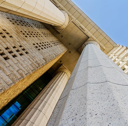 insurance lawyers in abu dhabi